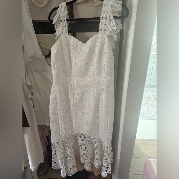 White crochet dress - Picture 4 of 4